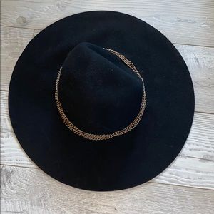 Slouchy black felt hat with gold chain detail